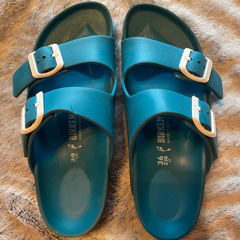 Birkenstock Arizona Essentials Slide Sandal